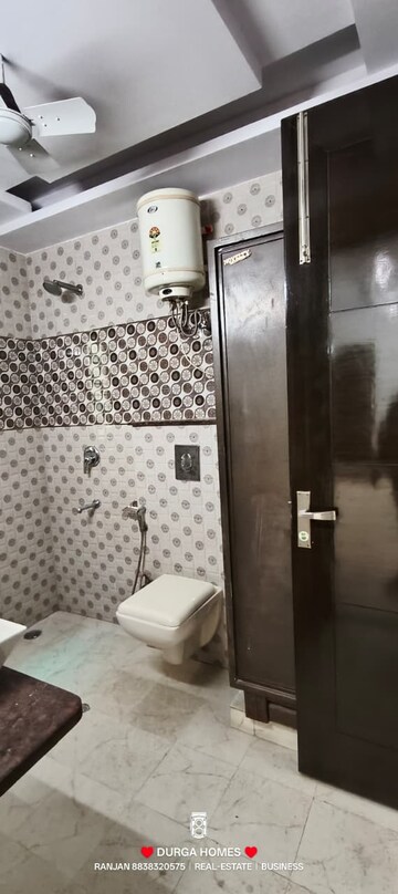 Bathroom in 4 BHK Builder Floor at Ansal Sushant Apartments, Sushant Lok I – for Rent