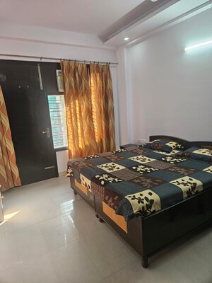 Bedroom in 4 BHK Builder Floor at Ansal Sushant Apartments, Sushant Lok I – for Rent