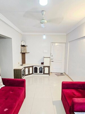 Living Room in 1 BHK Apartment at Andheri East – for Rent