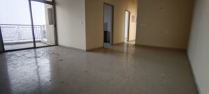 Room in 4 BHK Apartment at Hiranandani Fortune City, New Panvel – for Rent