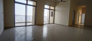 Room in 4 BHK Apartment at Hiranandani Fortune City, New Panvel – for Rent