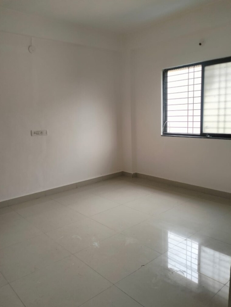Room, new sanghavi 1 RK 400 Sq.Ft. Apartment In New Sanghavi Pune 9627002