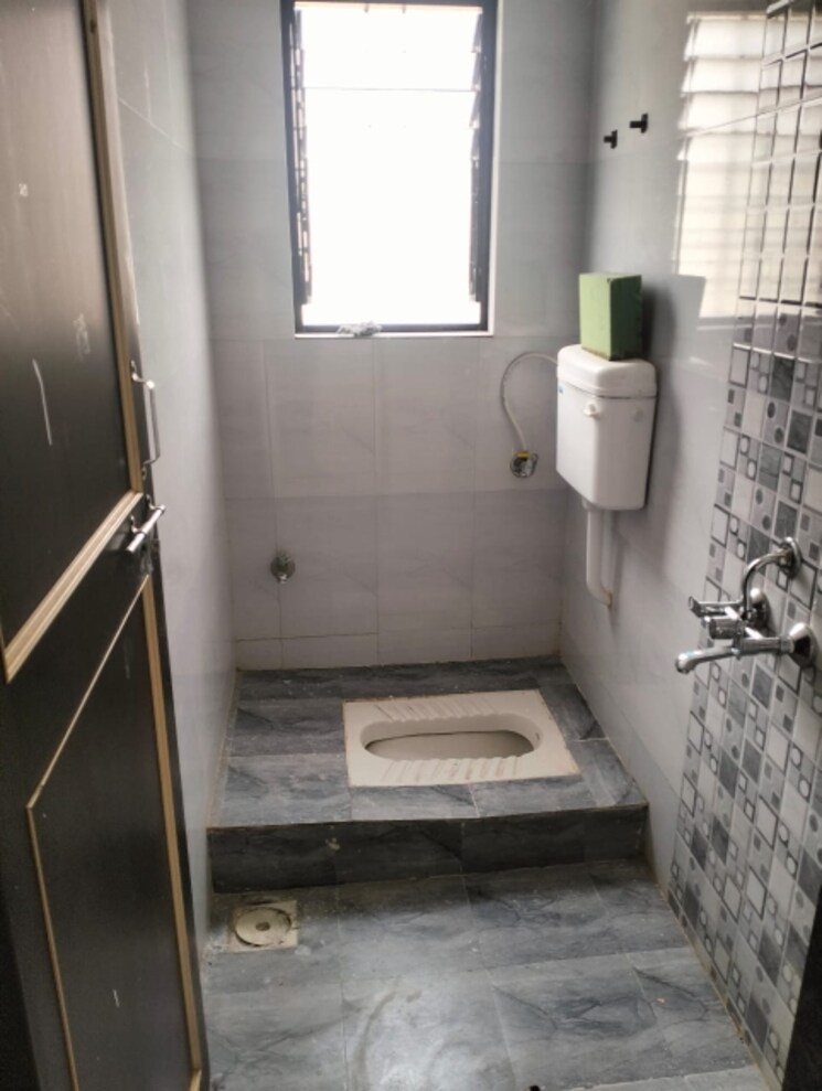 Bathroom, new sanghavi 1 RK 400 Sq.Ft. Apartment In New Sanghavi Pune 9627002