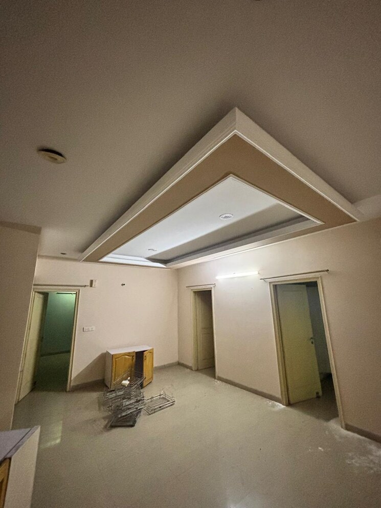 Room, skynet-towers 3 Bedroom 1960 Sq.Ft. Apartment In Patiala Road Zirakpur 9627040