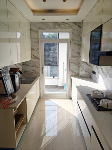 Kitchen in 4 BHK Apartment at Vipul World Floors, Sector 48 – for Rent