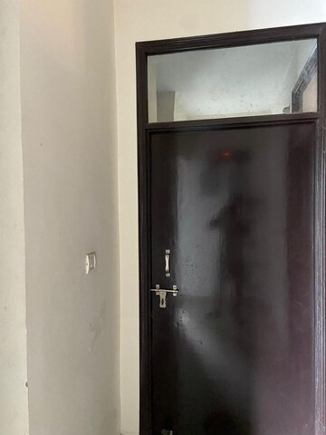 Furnished Amenities in 1 BHK Builder Floor at Sector 15 – for Rent
