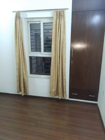 Room in 4 BHK Builder Floor at BPTP Park Elite Floors, Sector 85 – for Rent