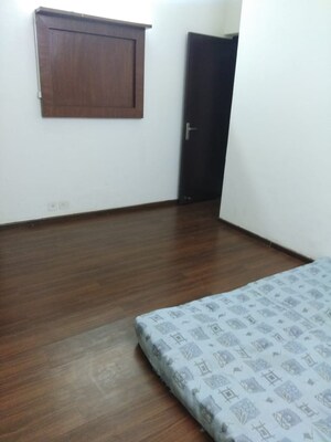 Room in 4 BHK Builder Floor at BPTP Park Elite Floors, Sector 85 – for Rent