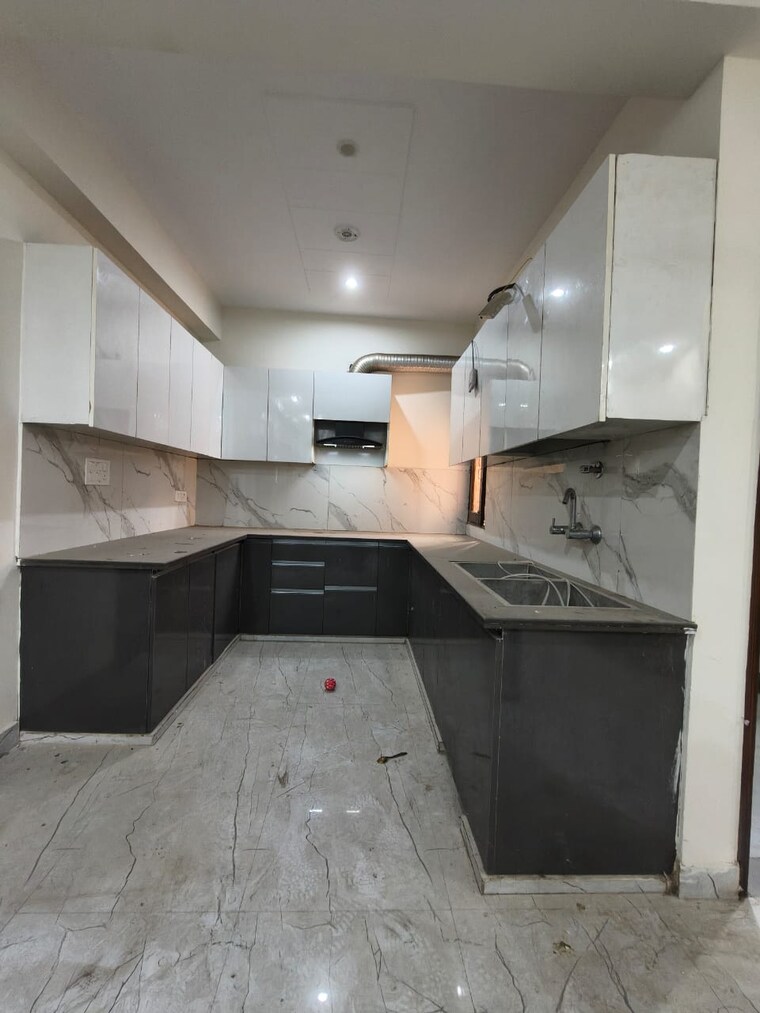 Kitchen, sector 15 2 Bedroom 1400 Sq.Ft. Builder Floor In Sector 15 Gurgaon 9627252