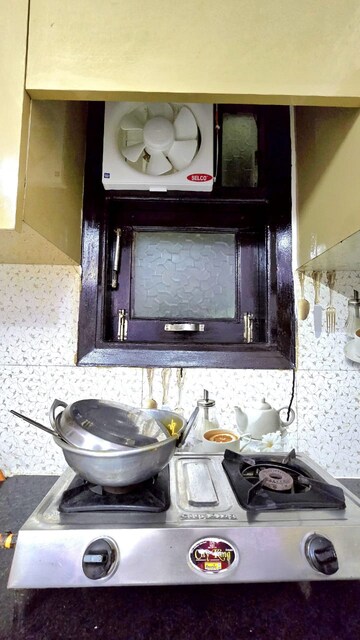 Master Bedroom in 2 BHK Builder Floor at Sector 15 – for Rent