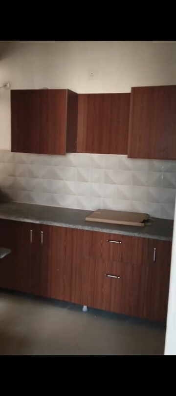 Bedroom in 2.5 BHK Apartment at RG Luxury Homes, Sector 16b Greater Noida – for Rent