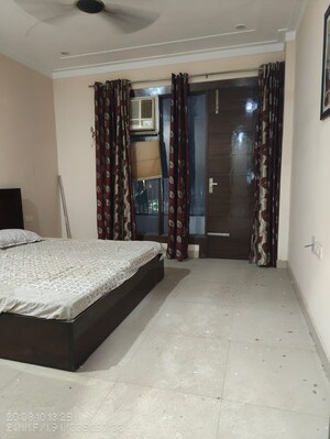 Bedroom in 3.5 BHK Builder Floor at Sector 14 – for Rent