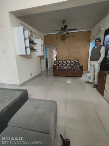 Living Room in 3.5 BHK Builder Floor at Sector 14 – for Rent
