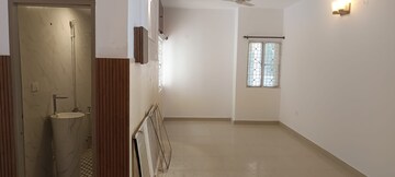 Room in 3 BHK Apartment at South Delhi – for Sale