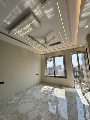 Room in 4 BHK Villa at Sahastradhara Road – for Sale