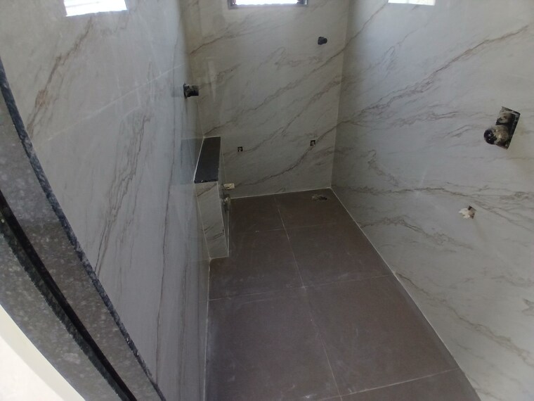 Bathroom, nasik pune road 3 Bedroom 1480 Sq.Ft. Apartment In Nasik Pune Road Nashik 9627417