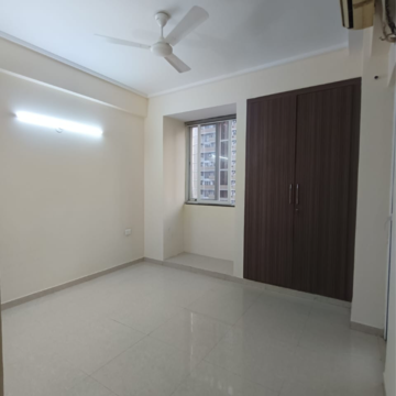 Room in 2 BHK Apartment at Gardenia Gateway, Sector 75 – for Rent