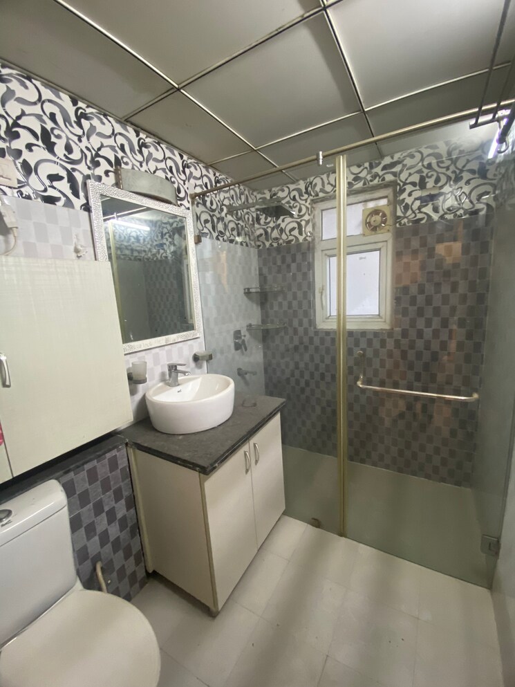 Bathroom, chd-avenue-71 3 Bedroom 1802 Sq.Ft. Apartment In Sector 71 Gurgaon 9627507