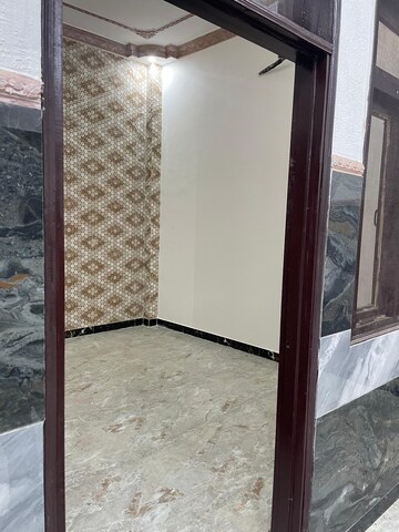 Room in 3 BHK Independent House at Khushhalpur – for Sale