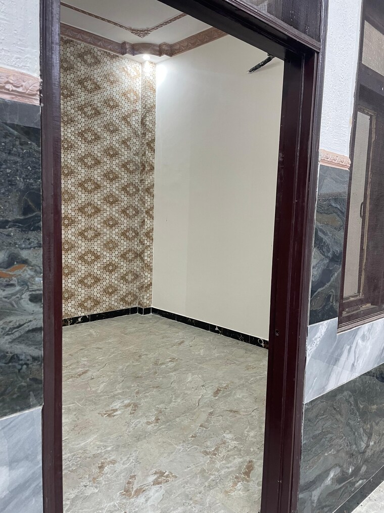 Room, khushhalpur 3 Bedroom 82 Sq.Mt. Independent House In Khushhalpur Moradabad 9627530