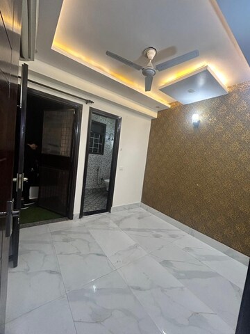 Bedroom in 3 BHK Builder Floor at Mahavir Enclave 1 – for Rent