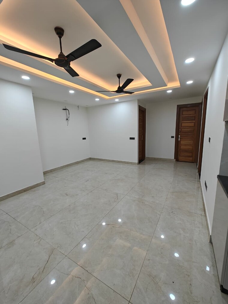 Kitchen, tulip-violet 3 Bedroom 1585 Sq.Ft. Apartment In Sector 69 Gurgaon 9627537
