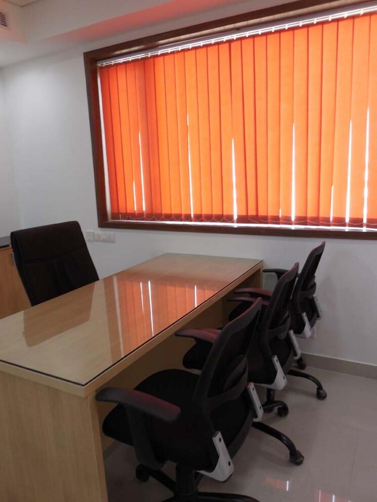Team Area, spaze-itech-park Commercial Office Space 524 Sq.Ft. In Sector 49 Gurgaon 9627549