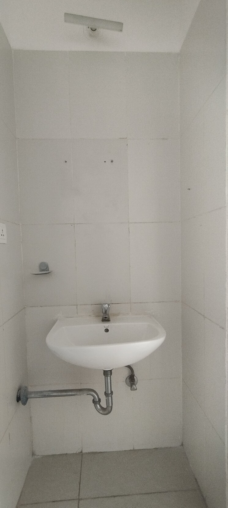Bathroom, nanded-city-asawari 2 Bedroom 972 Sq.Ft. Apartment In Nanded Pune 9627595