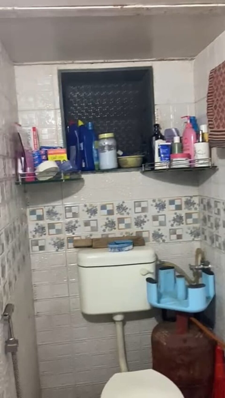 Attached Bathroom, savarkar nagar 2 Bedroom 500 Sq.Ft. Independent House In Savarkar Nagar Thane 9627675
