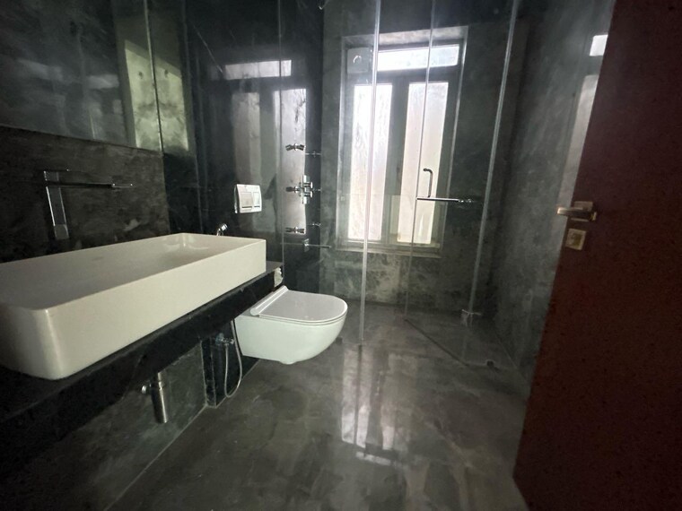Bathroom, kalpataru-avana 3 Bedroom 1846 Sq.Ft. Apartment In Parel Mumbai 9627894