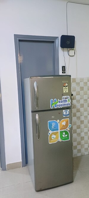 Furnished Amenities in 2 BHK Apartment at Gaur City 6th Avenue, Sector 4 Greater Noida – for Rent