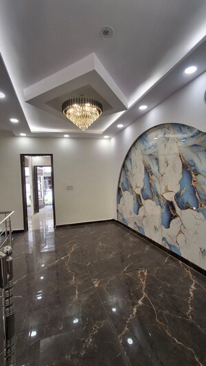 Furnished Amenities in 2 BHK Builder Floor at Ghazipur – for Sale