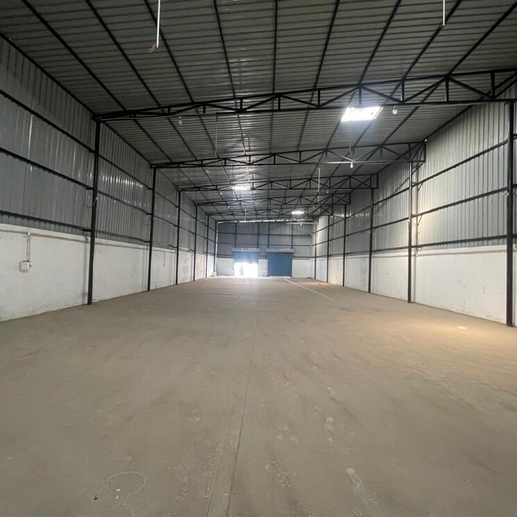 Room, tyagi-city Commercial Warehouse 10000 Sq.Ft. In Chhapraula Greater Noida 9628112