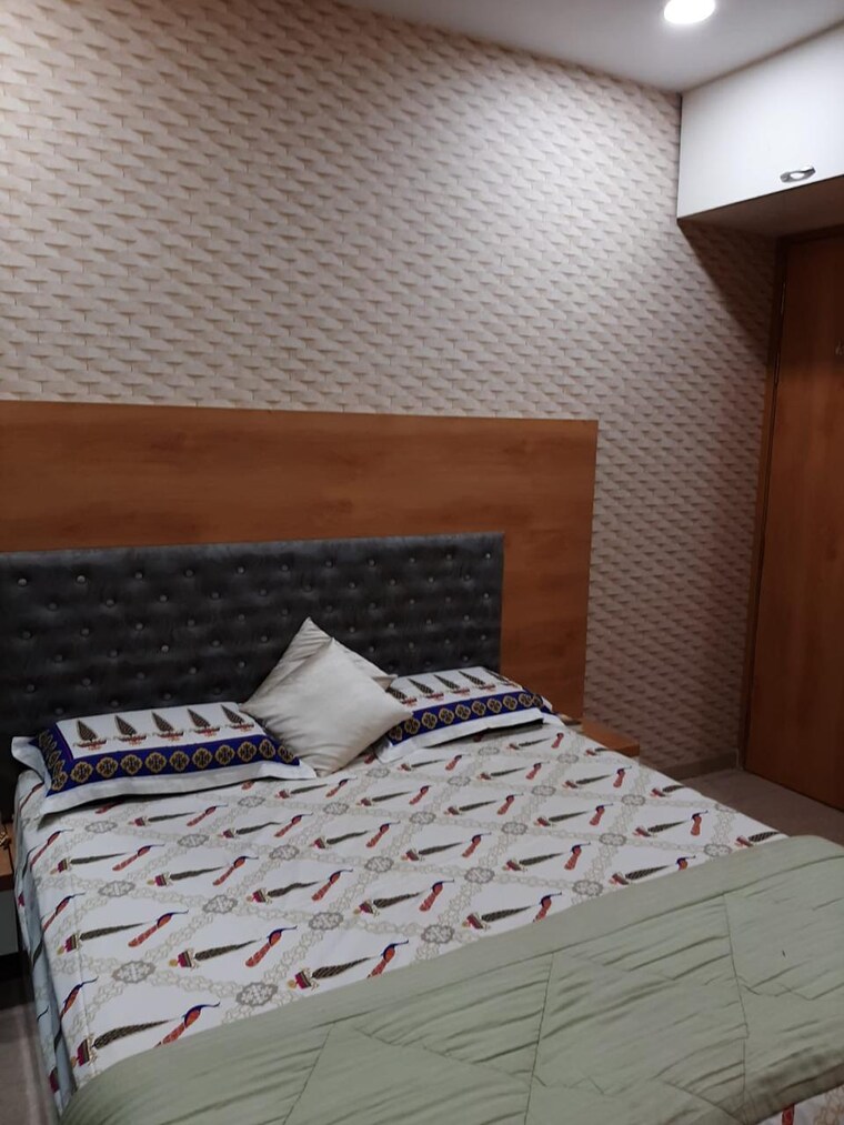 Bedroom, jp-decks 5 Bedroom 1700 Sq.Ft. Apartment In Goregaon East Mumbai 9628125