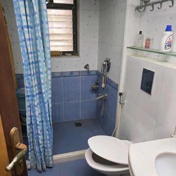 Bathroom in 4 BHK Apartment at Mahim West – for Sale