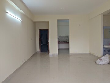 Room in 2 BHK Apartment at Sector 14 Dwarka – for Sale