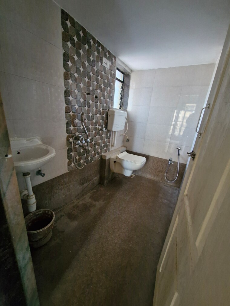 Attached Bathroom, kini-tower 2 Bedroom 560 Sq.Ft. Apartment In Virar West Palghar 9628392