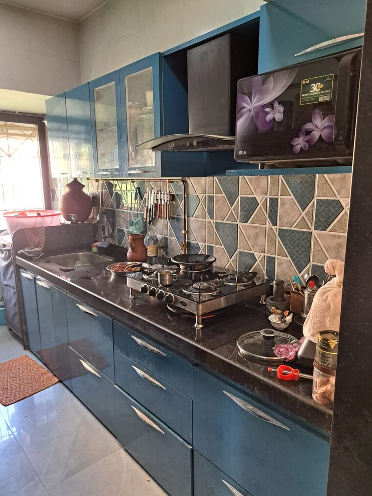 Kitchen, jp-decks 3 Bedroom 1700 Sq.Ft. Apartment In Goregaon East Mumbai 9628383