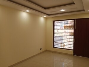 Room in 3 BHK Builder Floor at Puri Kohinoor, Sector 89 – for Sale
