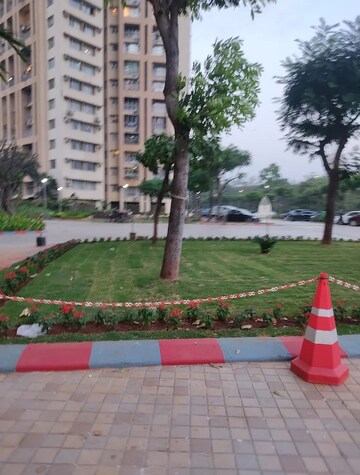 2.5 BHK Apartment – Garden View at Ashok Towers, Parel - for Sale