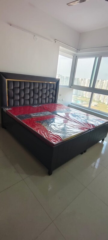 Bedroom in 2 BHK Apartment at Aerocity – for Rent
