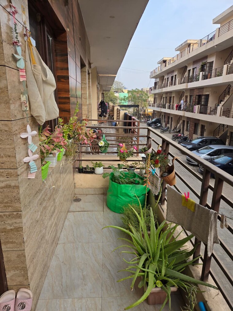 Balcony, kharar mohali road 1 Bedroom 366 Sq.Ft. Apartment In Kharar Mohali Road Kharar 9628470