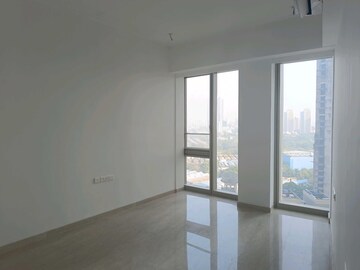 Room in 3 BHK Apartment at Lodha The Park, Worli – for Sale