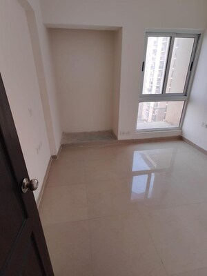 Room in 2 BHK Apartment at Aditya City Apartments, Shahpur Bamheta – for Rent