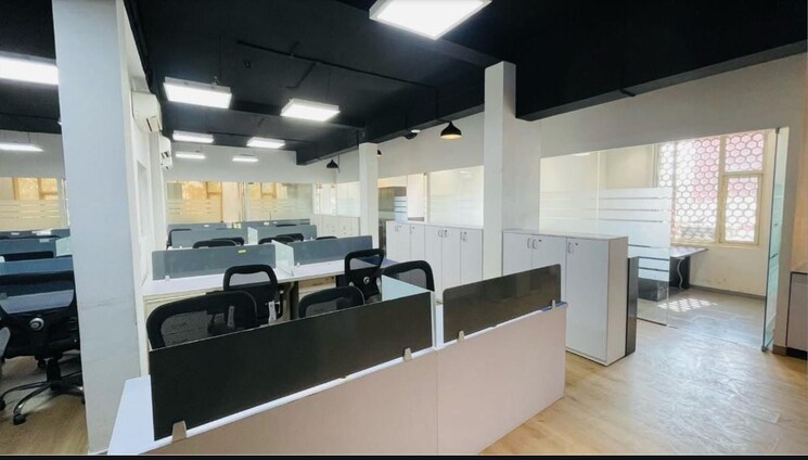 Team Area, ito Commercial Office Space 8000 Sq.Ft. In Ito Delhi 9628521