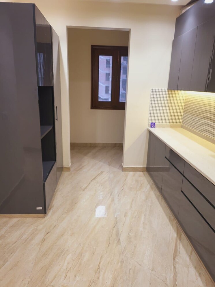 Kitchen, bptp-district-3 3 Bedroom 180 Sq.Yd. Builder Floor In Sector 85 Faridabad 9598977