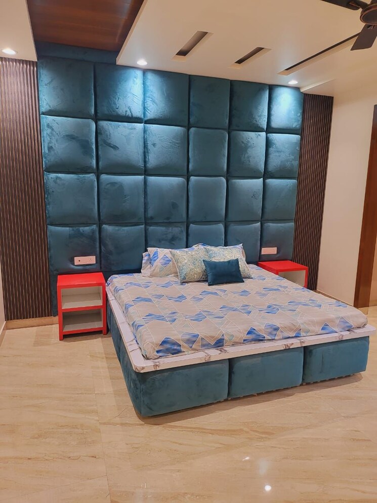 Bedroom, bptp-district-3 3 Bedroom 180 Sq.Yd. Builder Floor In Sector 85 Faridabad 9598977