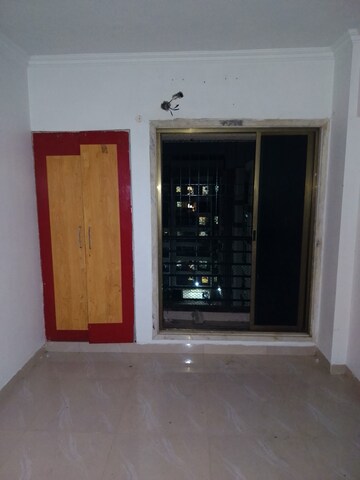 Room in 1 BHK Apartment at Rashmi Classic, Nalasopara East – for Rent