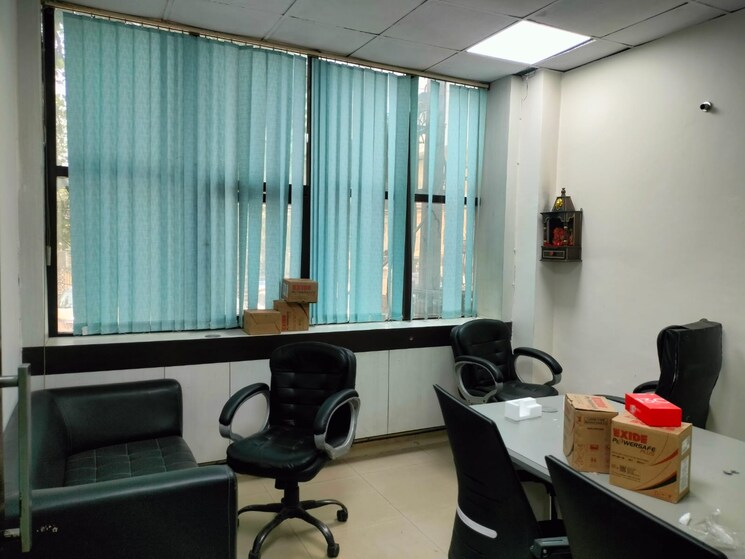 Team Area, sector 3 Commercial Office Space 1200 Sq.Ft. In Sector 3 Noida 9628691