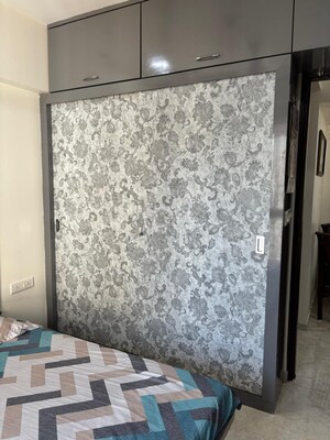 Room in 1 BHK Apartment at Lodha Amara, Kolshet Road – for Rent